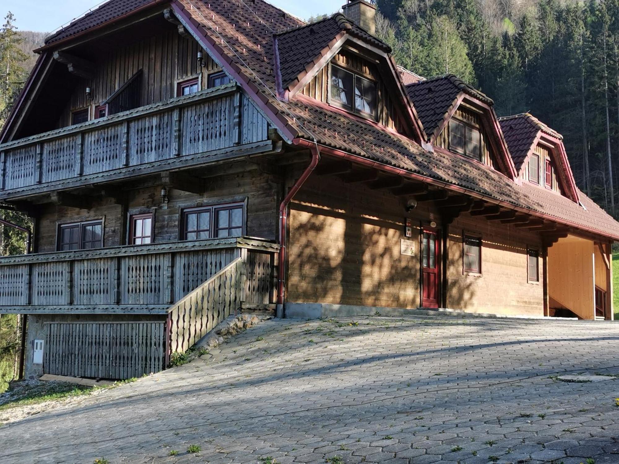 Apartments Petek Gornji Grad Exterior photo